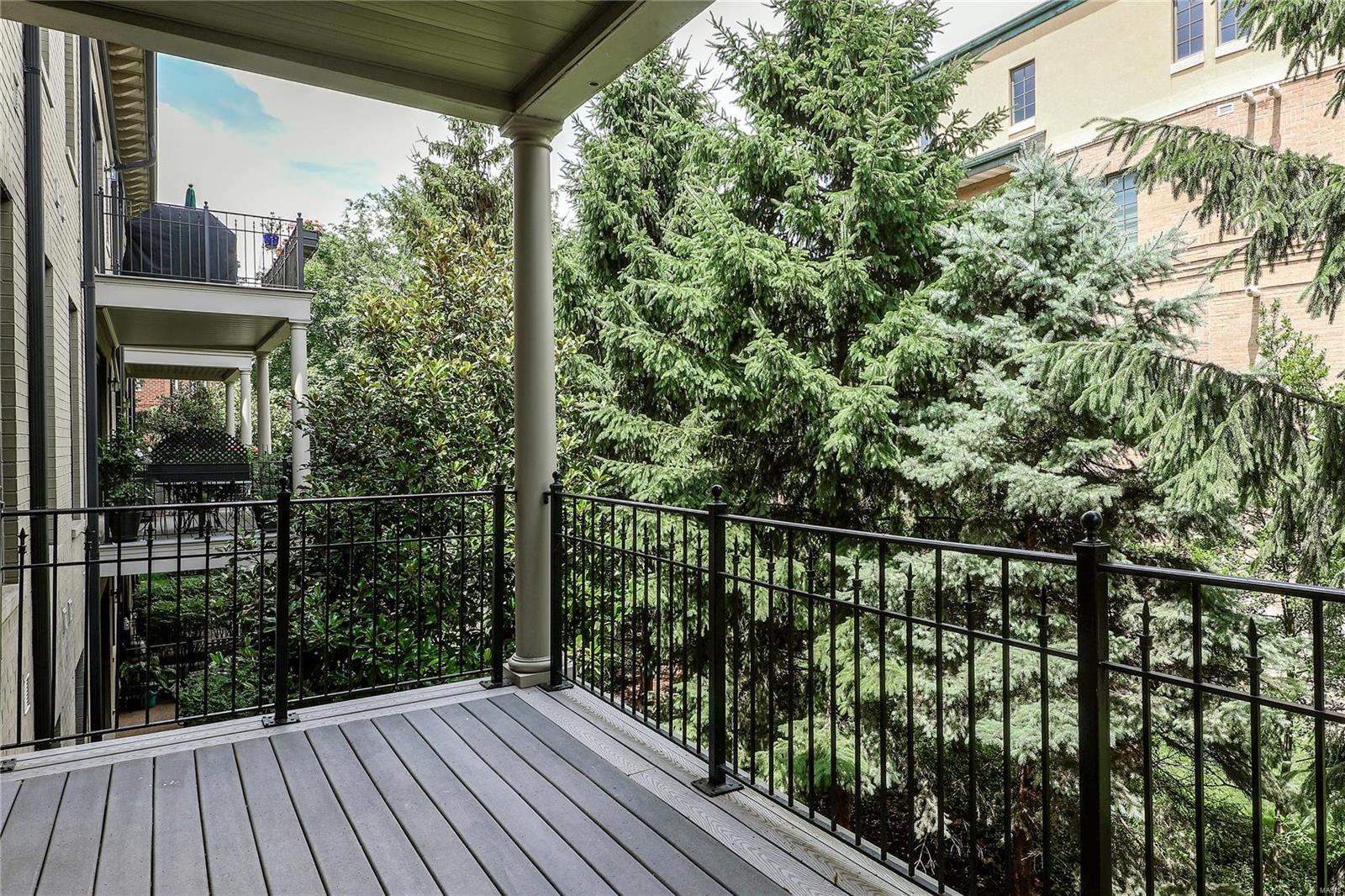 Shaw Place Condo - Residential