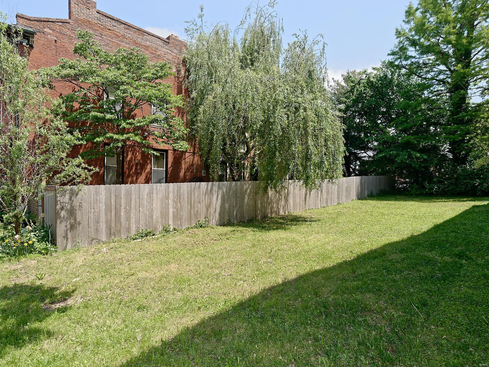 Lafayette Square - Land