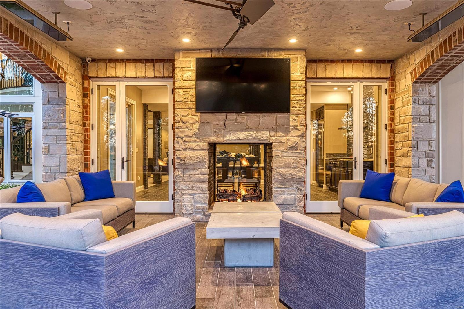 Whitmoor Upper Rdwy & Esmt - Residential