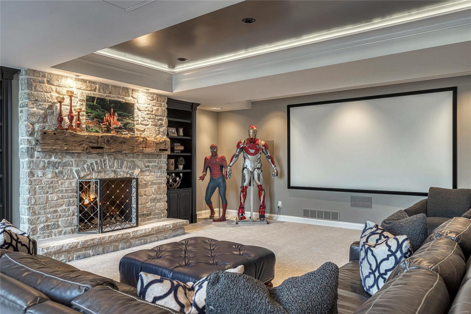 Whitmoor Upper Rdwy & Esmt - Residential