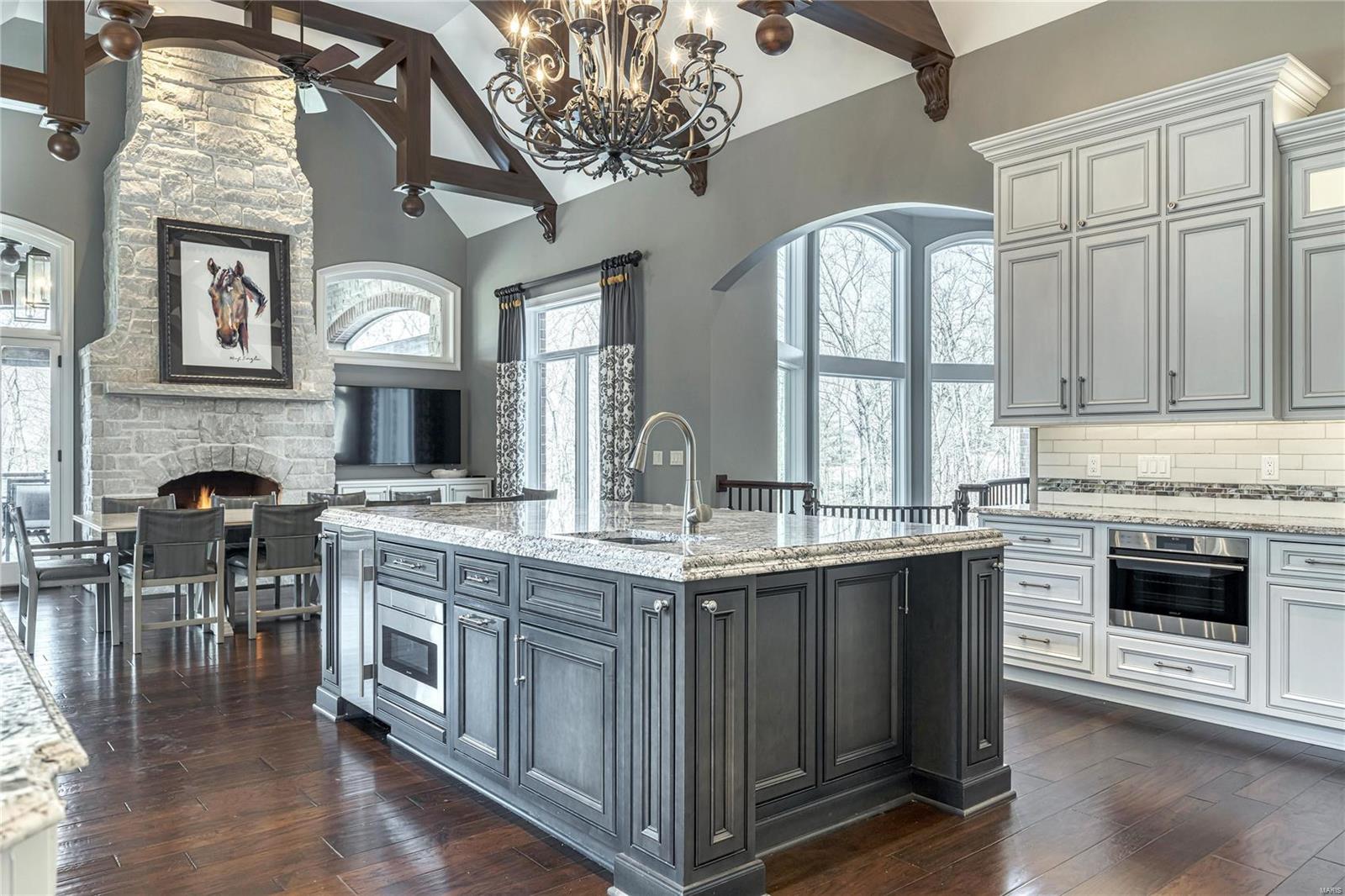 Whitmoor Upper Rdwy & Esmt - Residential