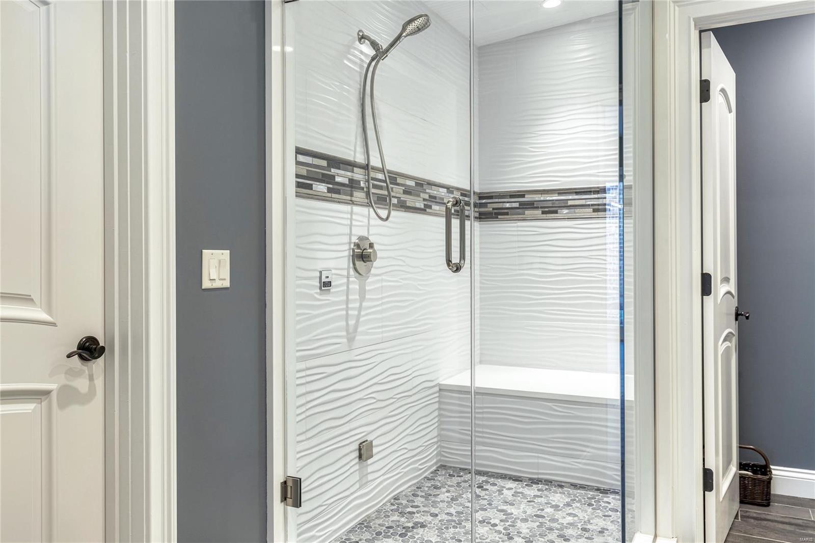 Whitmoor Upper Rdwy & Esmt - Residential