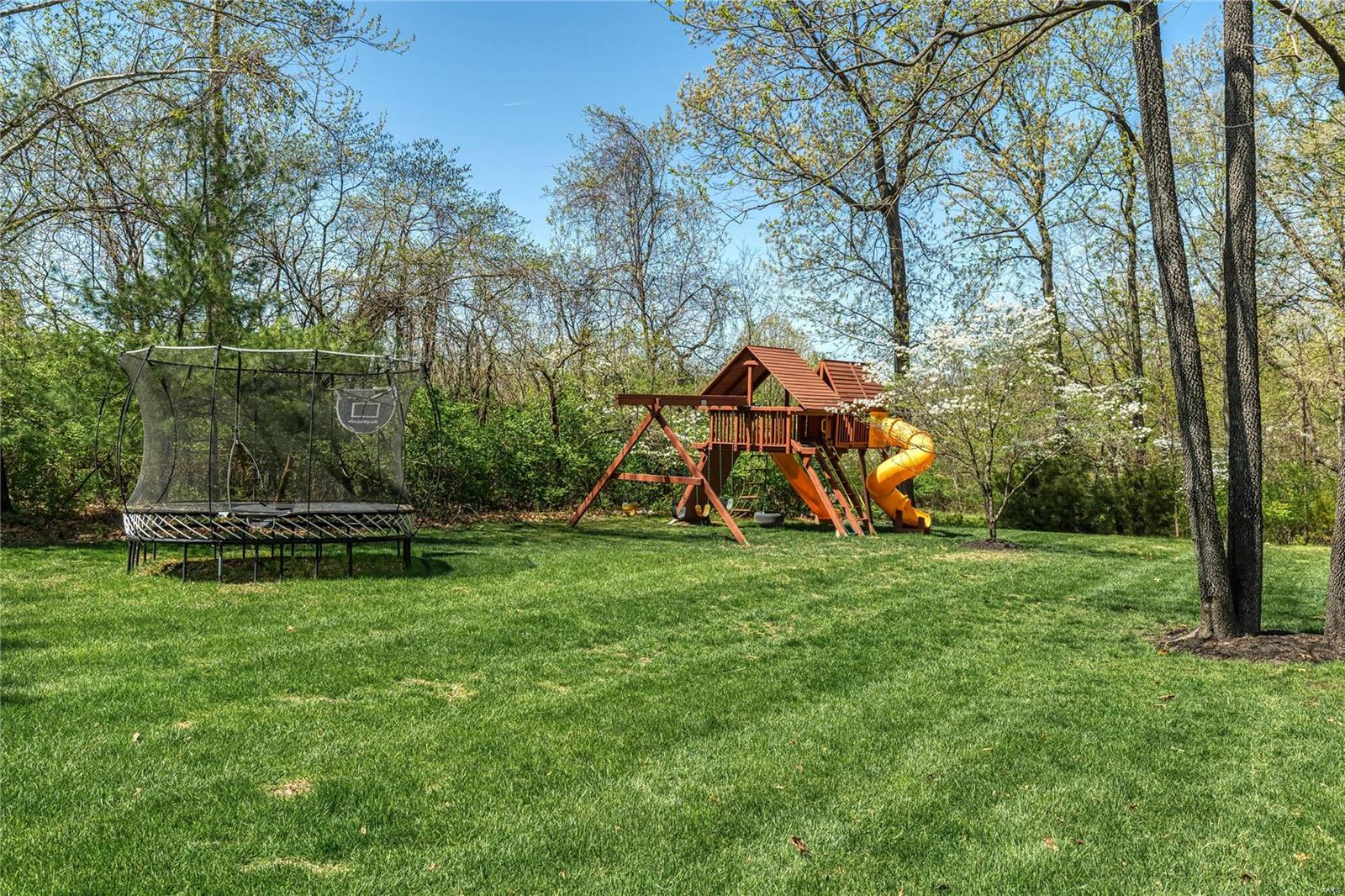 Whitmoor Upper Rdwy & Esmt - Residential