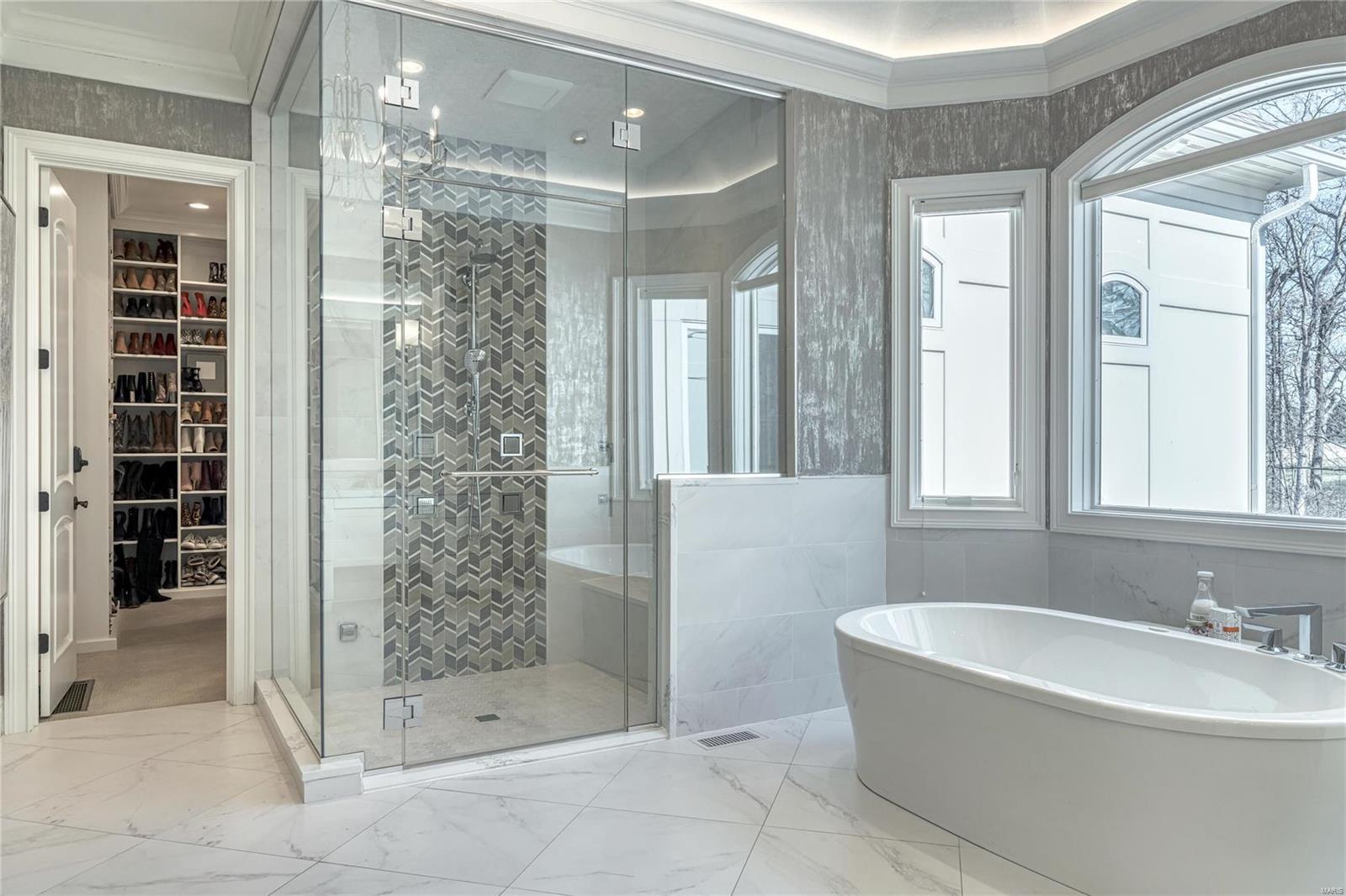 Whitmoor Upper Rdwy & Esmt - Residential