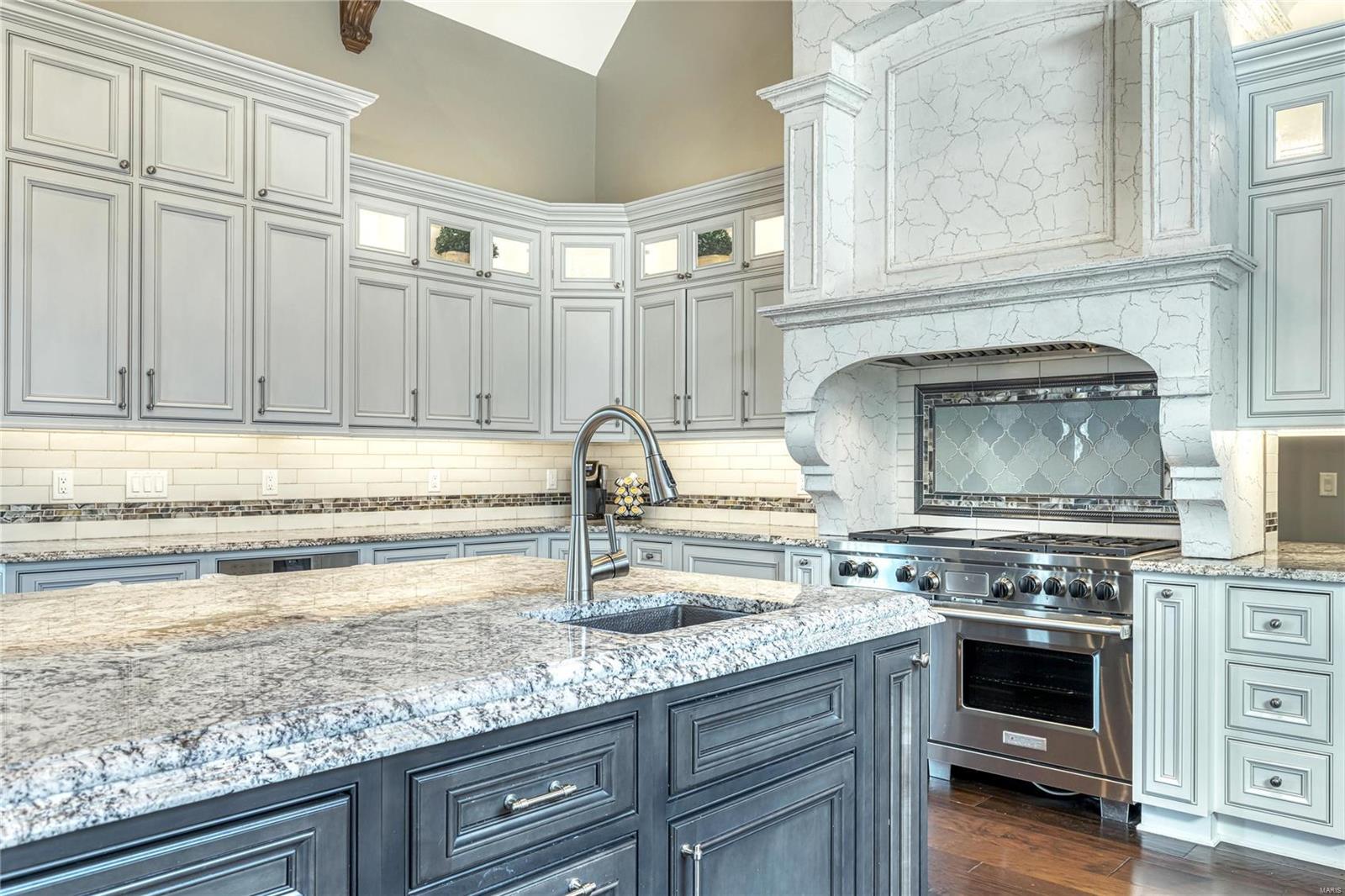 Whitmoor Upper Rdwy & Esmt - Residential