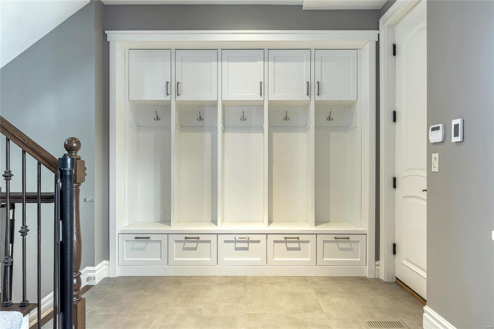 Whitmoor Upper Rdwy & Esmt - Residential