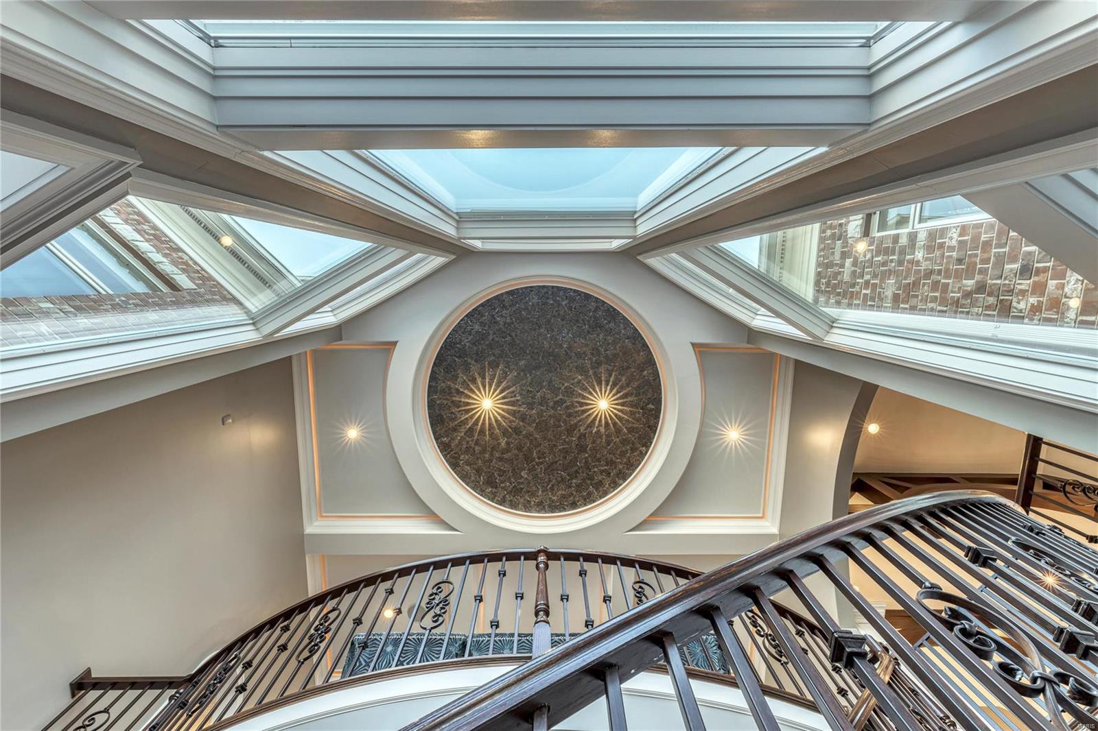 Whitmoor Upper Rdwy & Esmt - Residential