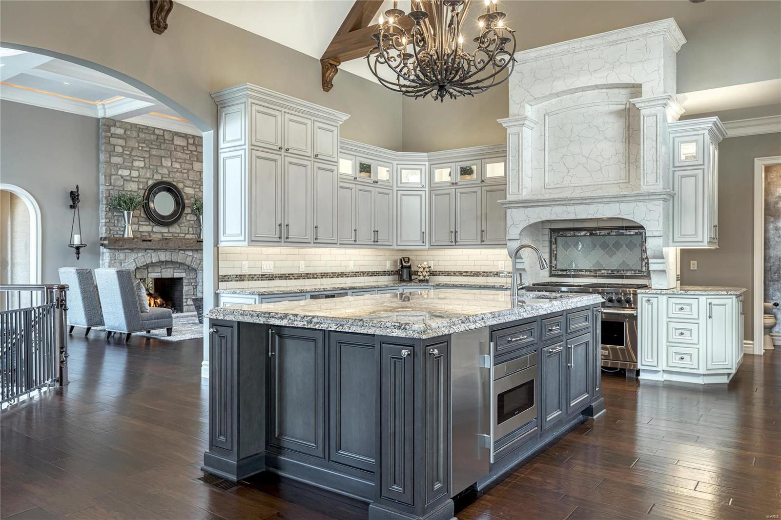 Whitmoor Upper Rdwy & Esmt - Residential