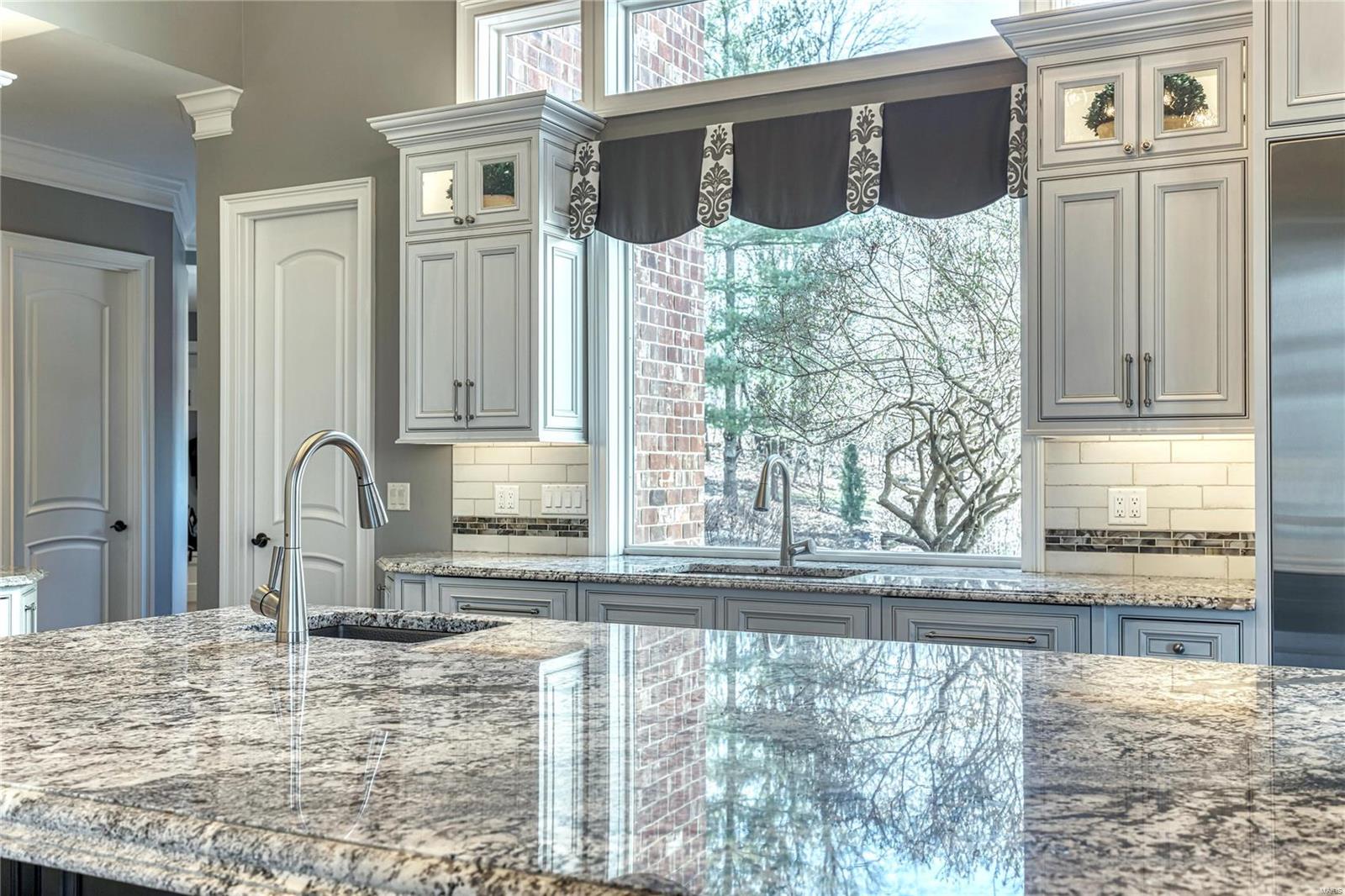 Whitmoor Upper Rdwy & Esmt - Residential