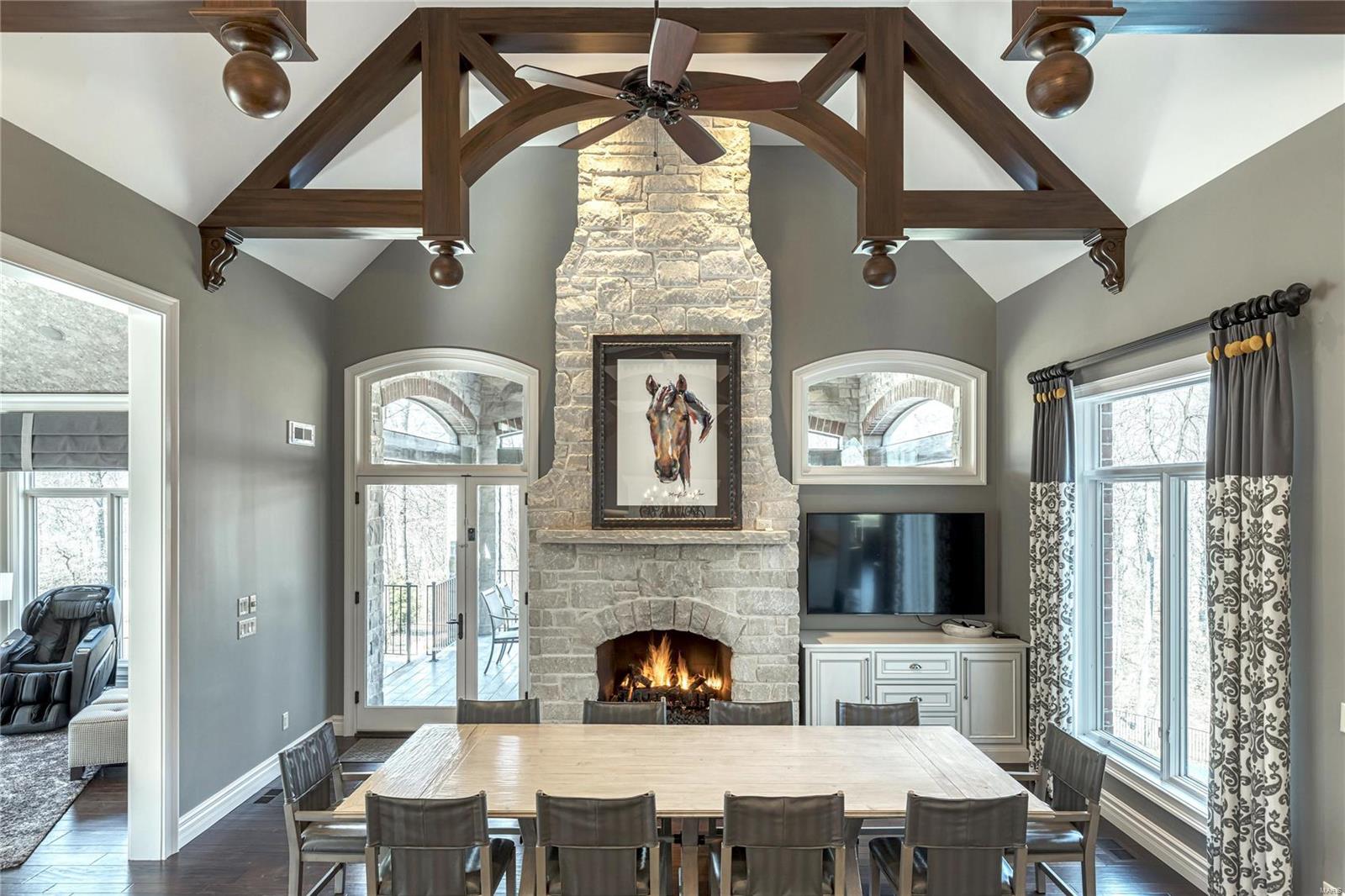 Whitmoor Upper Rdwy & Esmt - Residential