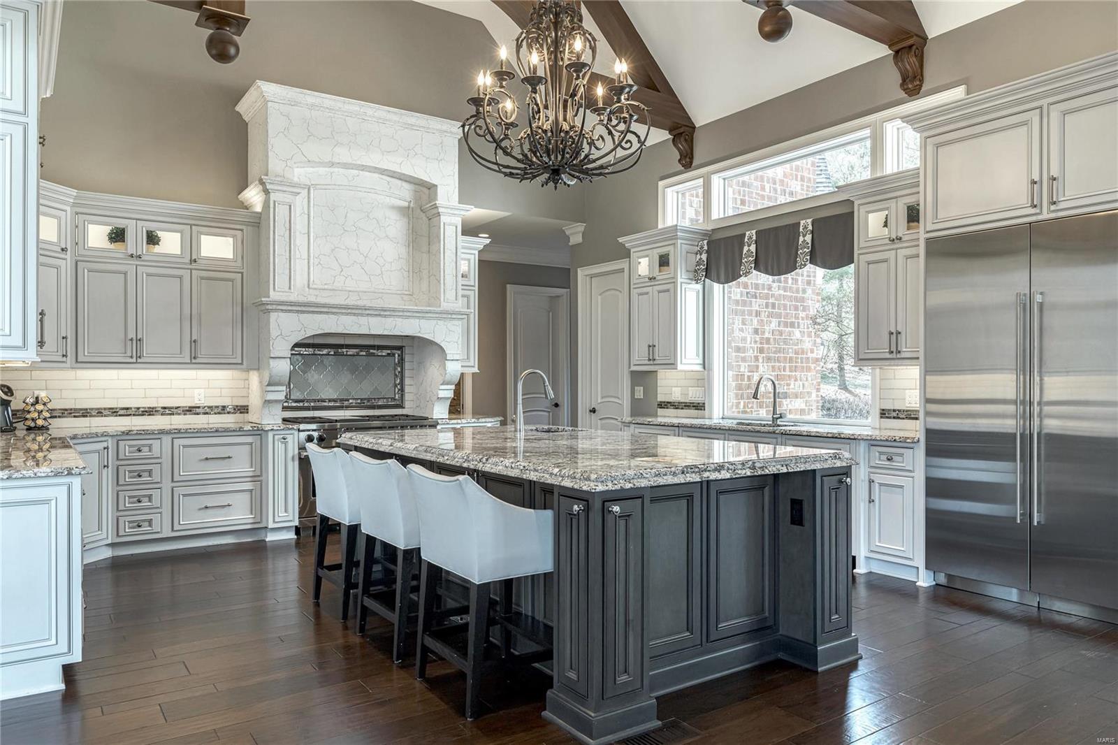 Whitmoor Upper Rdwy & Esmt - Residential