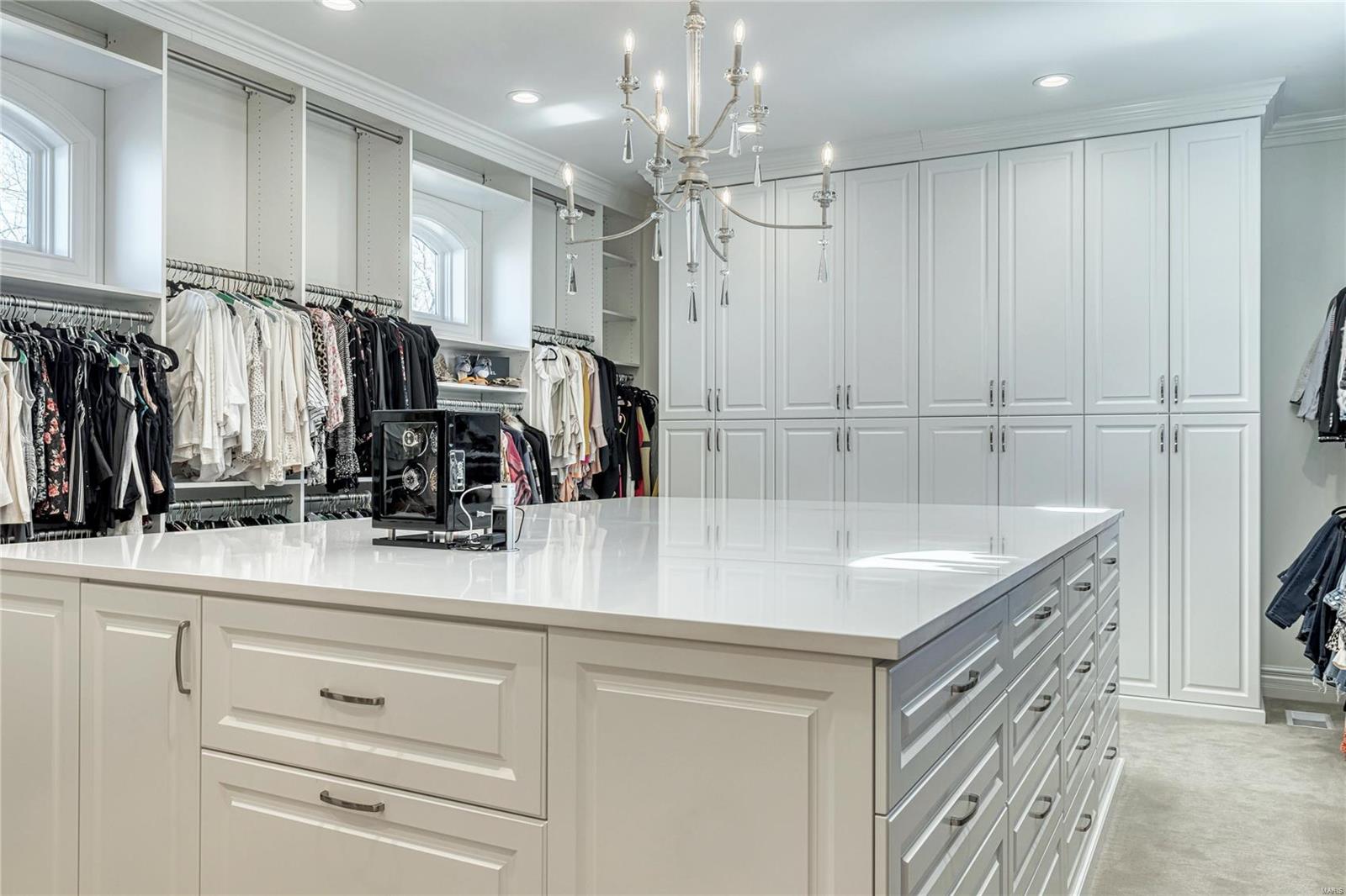 Whitmoor Upper Rdwy & Esmt - Residential