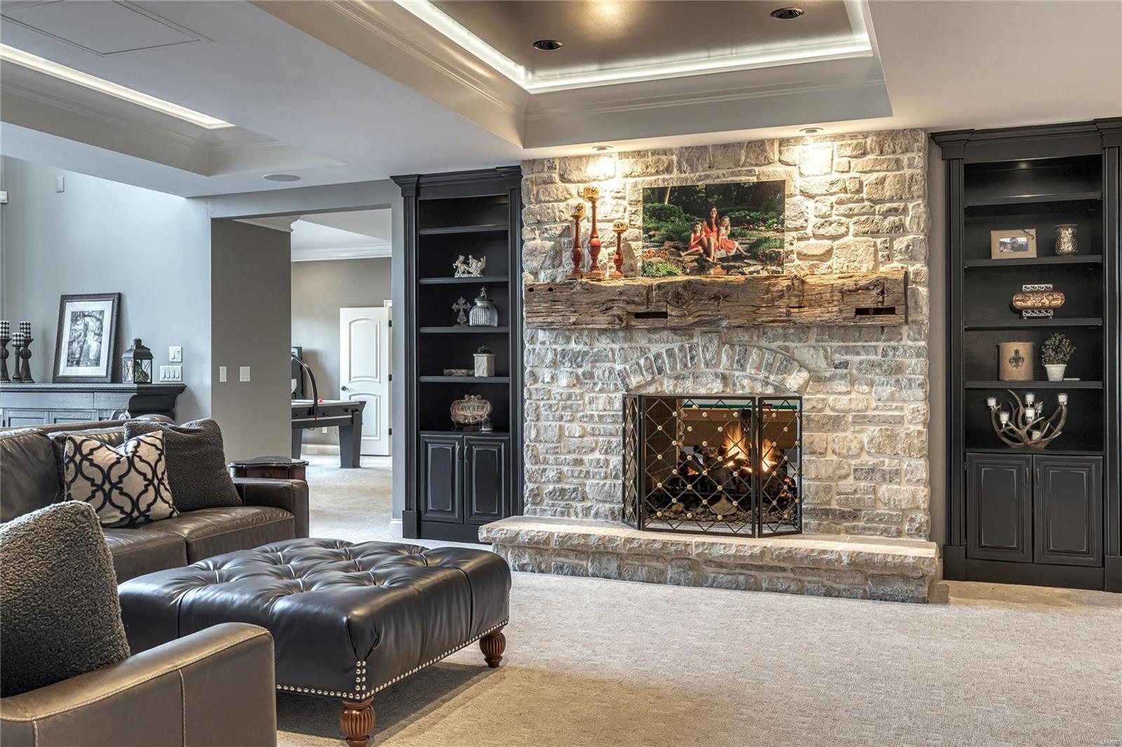 Whitmoor Upper Rdwy & Esmt - Residential