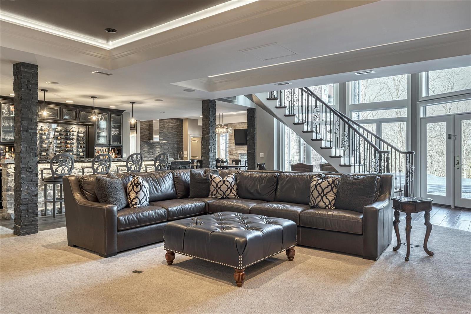 Whitmoor Upper Rdwy & Esmt - Residential