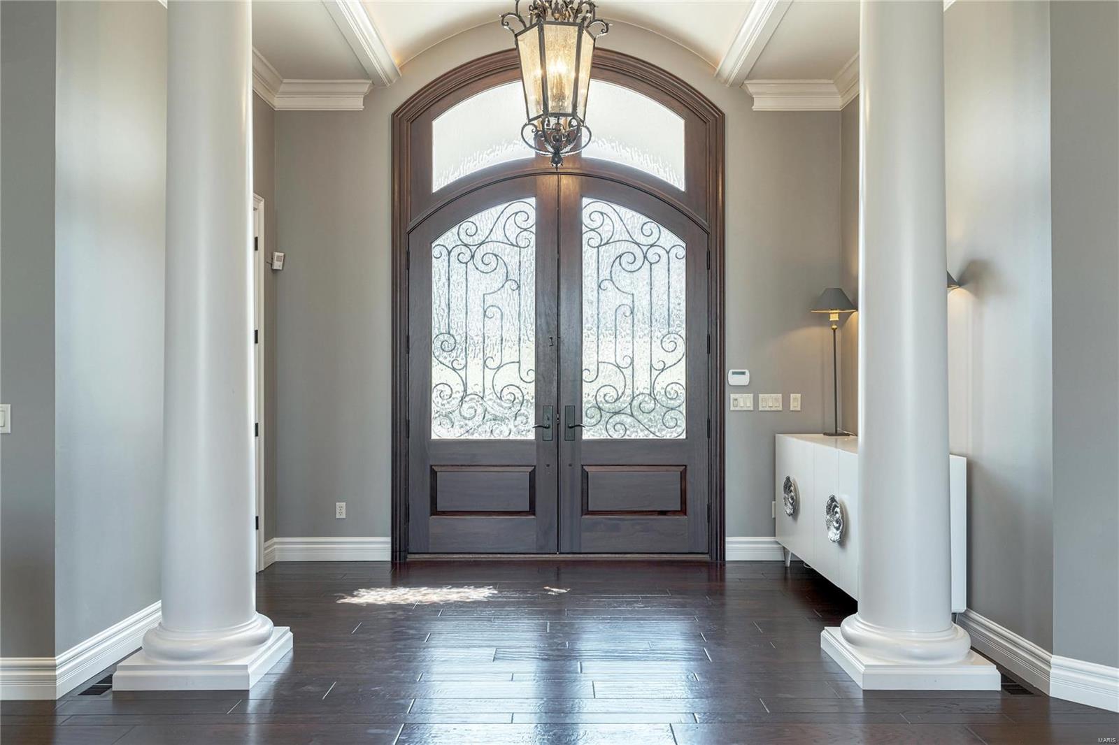 Whitmoor Upper Rdwy & Esmt - Residential