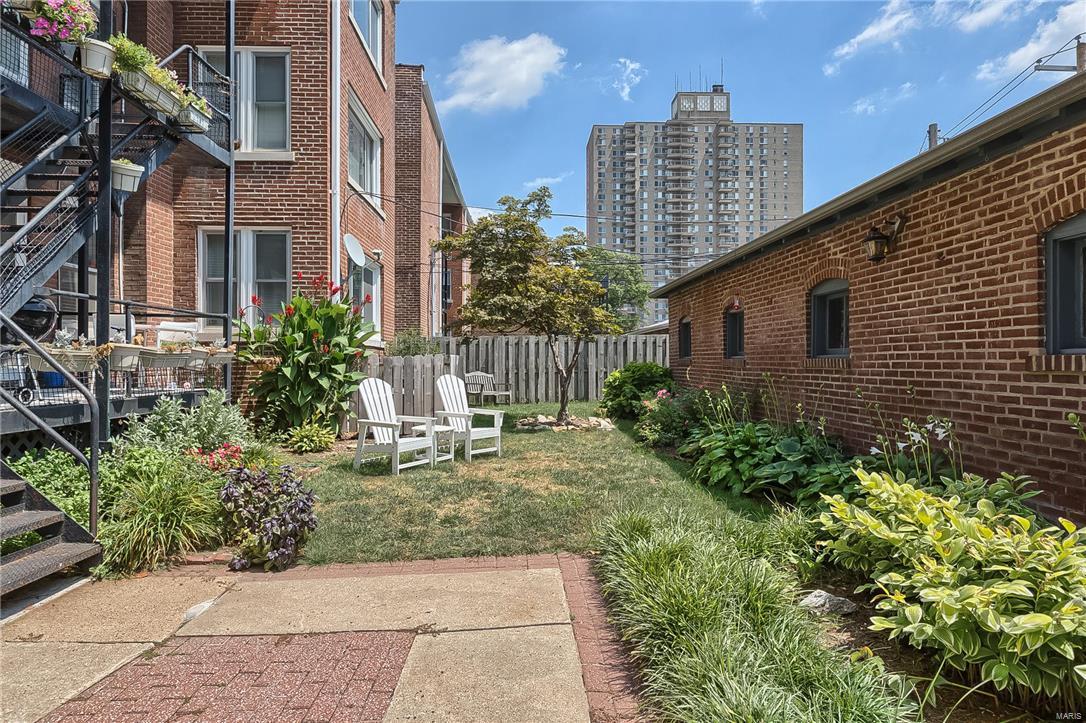 6300 Northwood Condo - Residential