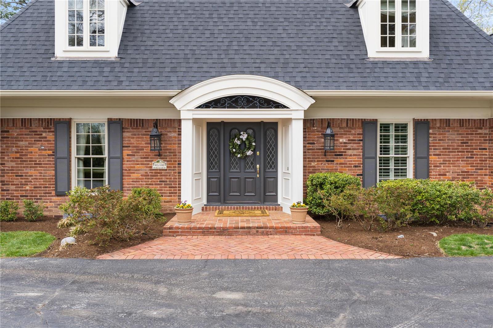 547 Tregaron Place