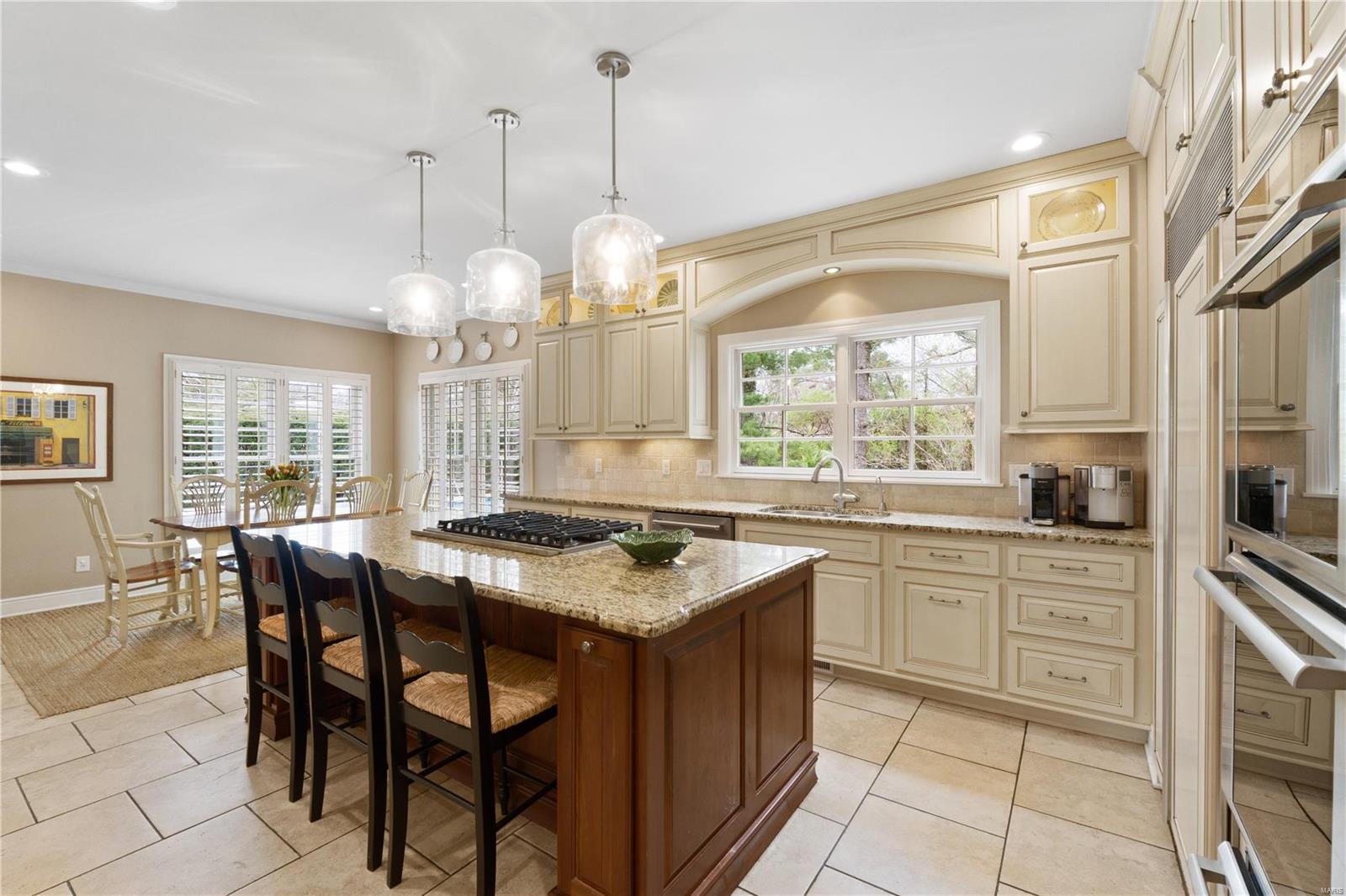 547 Tregaron Place