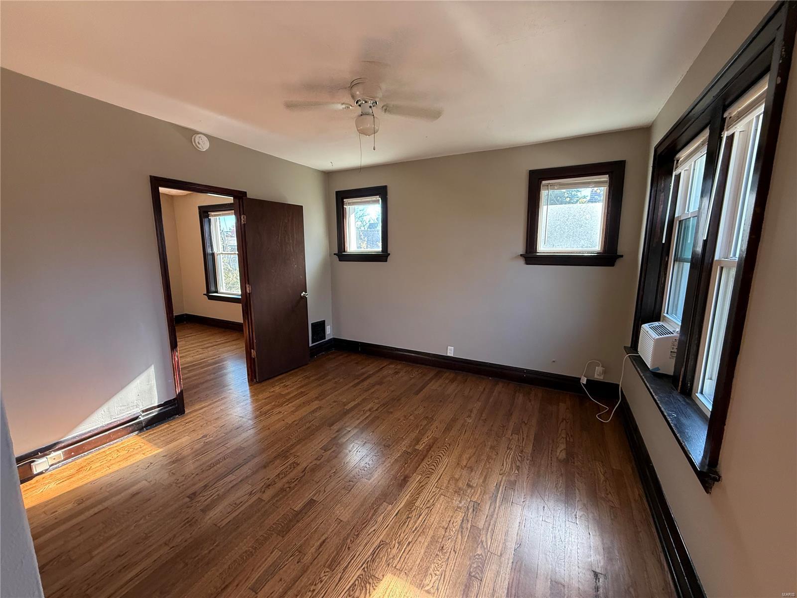 St Louis, Missouri 63116, United States, 2 Bedrooms Bedrooms, ,1 BathroomBathrooms,Residential,Pending,30952