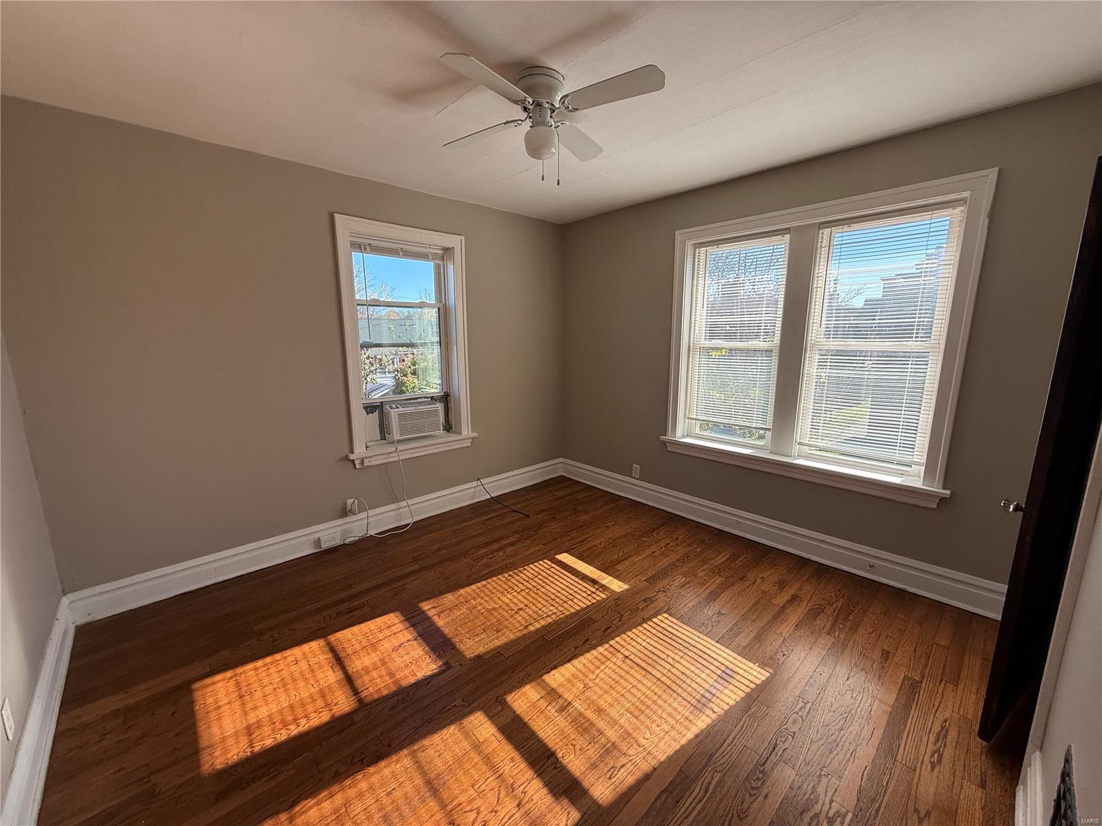 St Louis, Missouri 63116, United States, 2 Bedrooms Bedrooms, ,1 BathroomBathrooms,Residential,Pending,30952