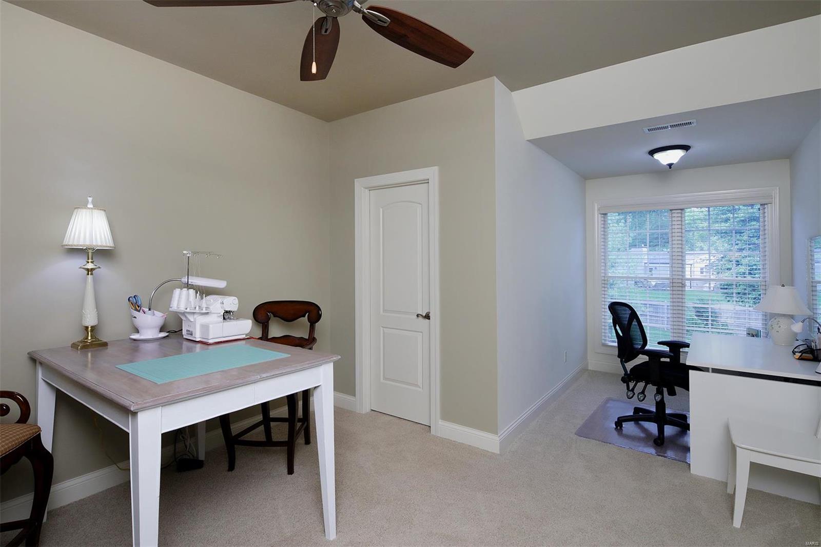 Ladue Court Villas - Residential