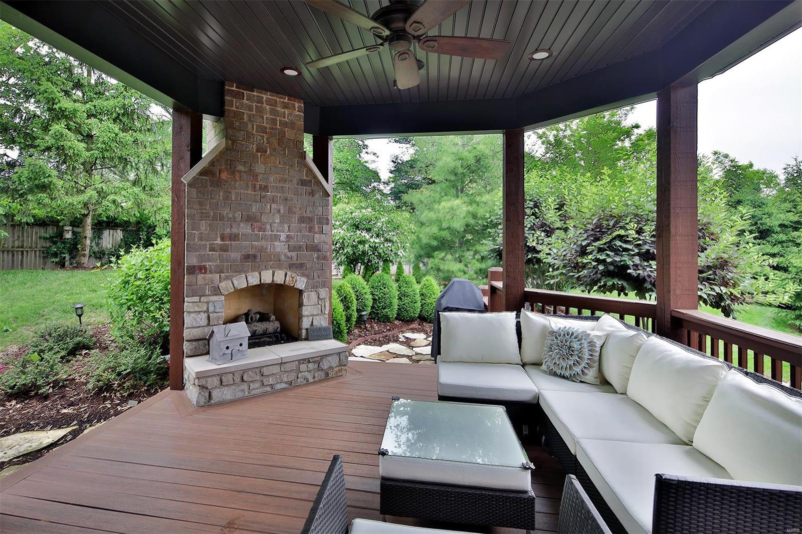 Ladue Court Villas - Residential