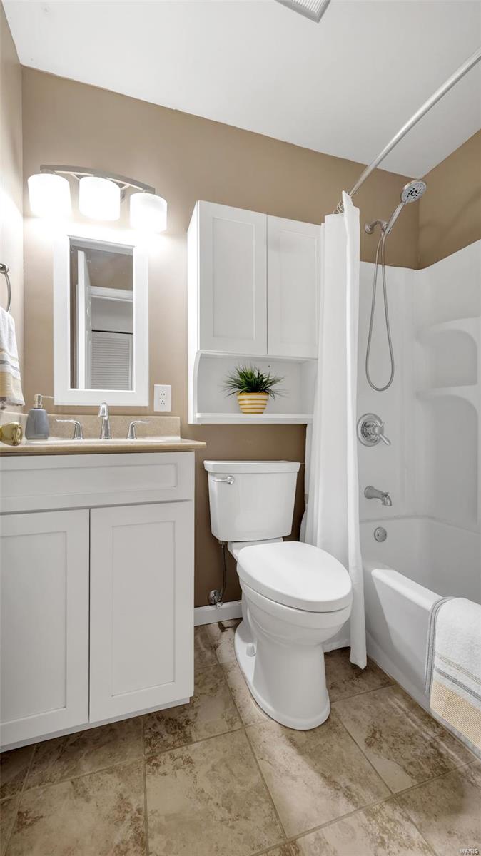 Lake James Manor - Residential