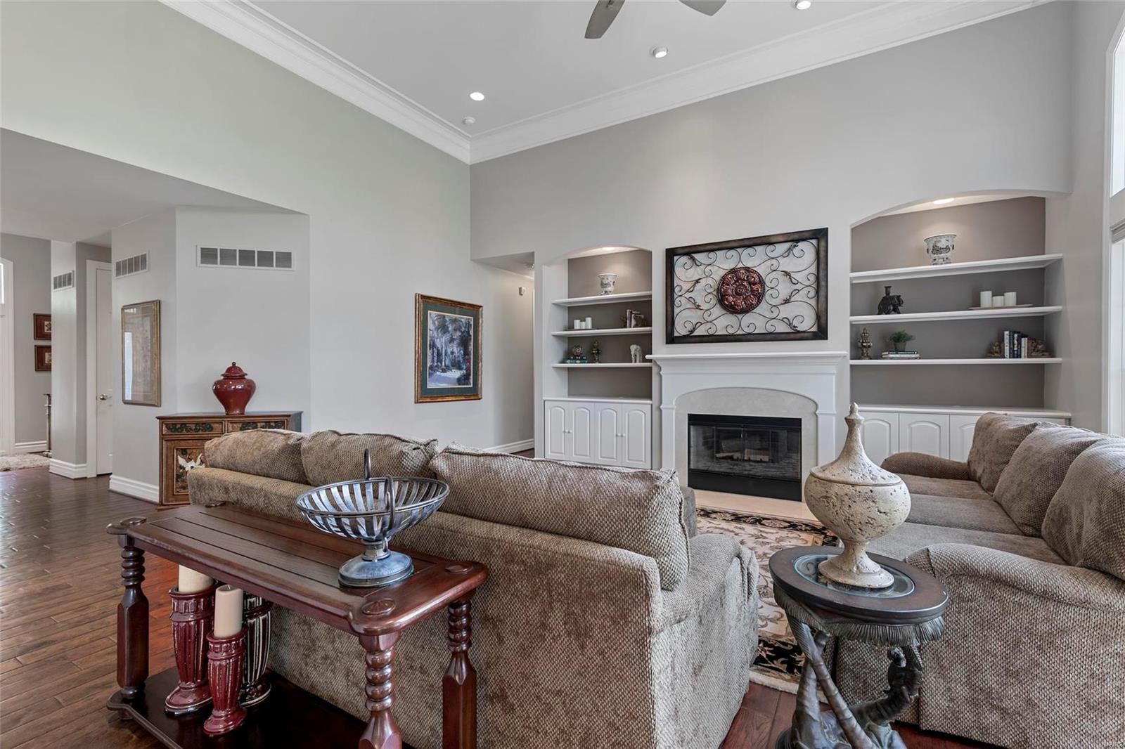 The Villas At Meadowbrook - Residential