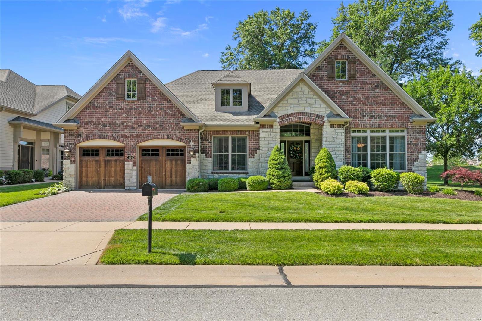 The Villas At Meadowbrook - Residential