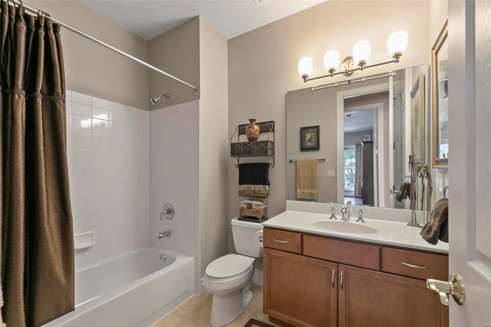 The Villas At Meadowbrook - Residential