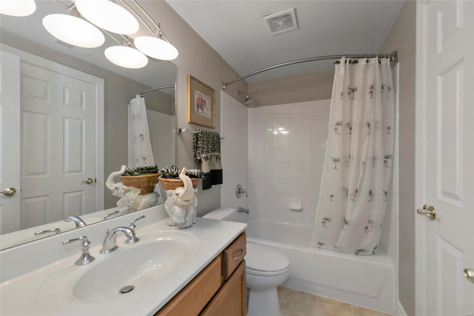 The Villas At Meadowbrook - Residential