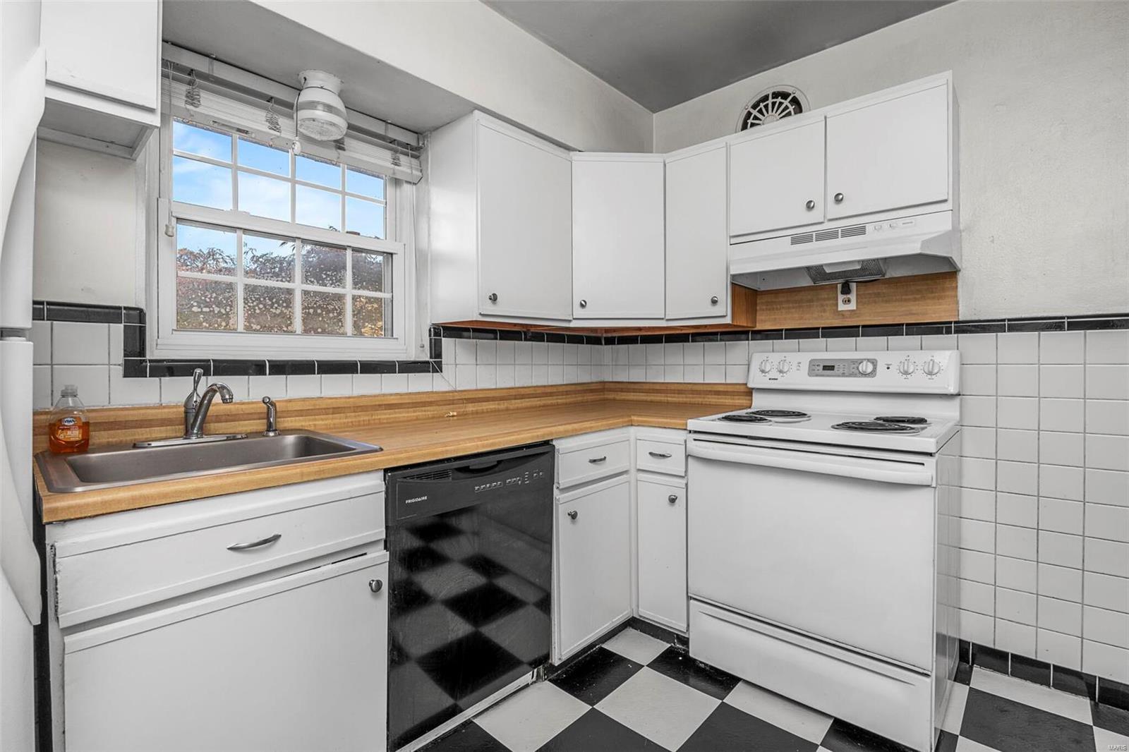 Melvin Place 2 - Residential