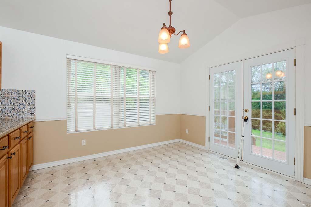 Thunderbird Manor 2 - Residential