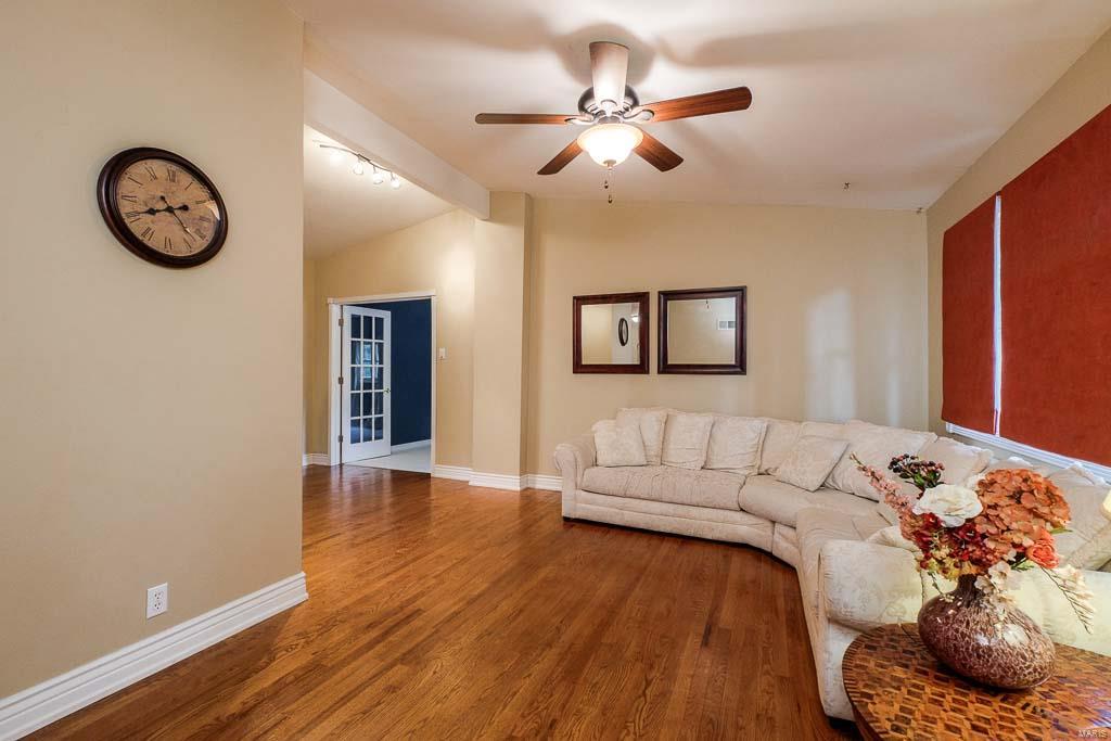 Thunderbird Manor 2 - Residential