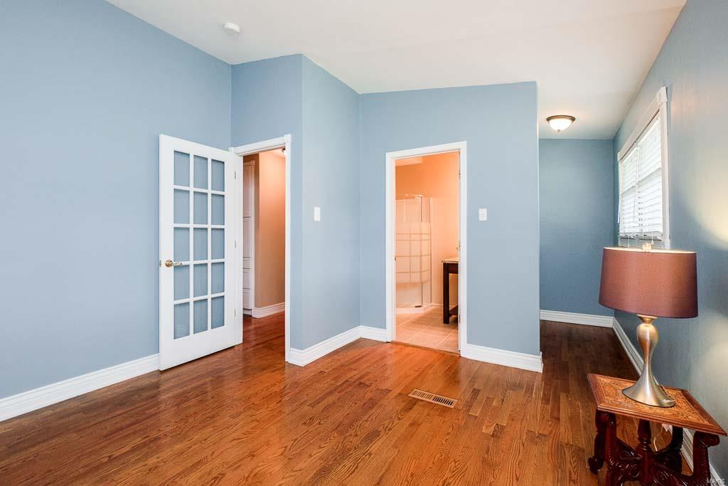 Thunderbird Manor 2 - Residential