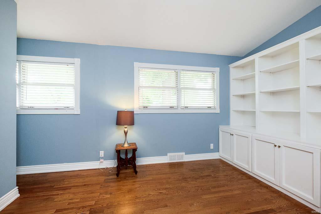 Thunderbird Manor 2 - Residential