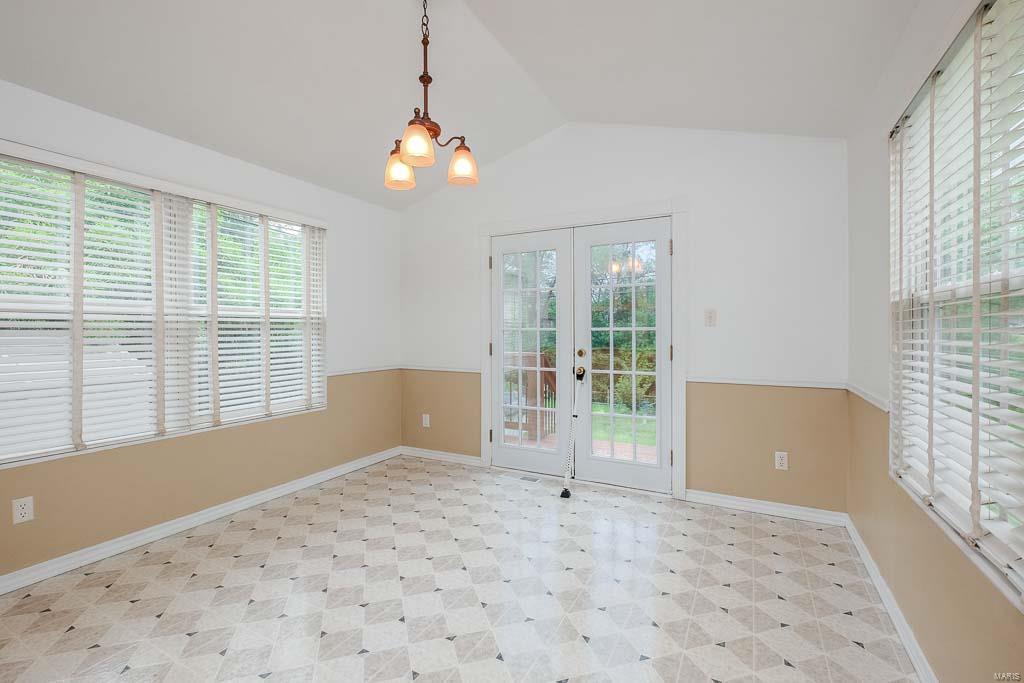 Thunderbird Manor 2 - Residential