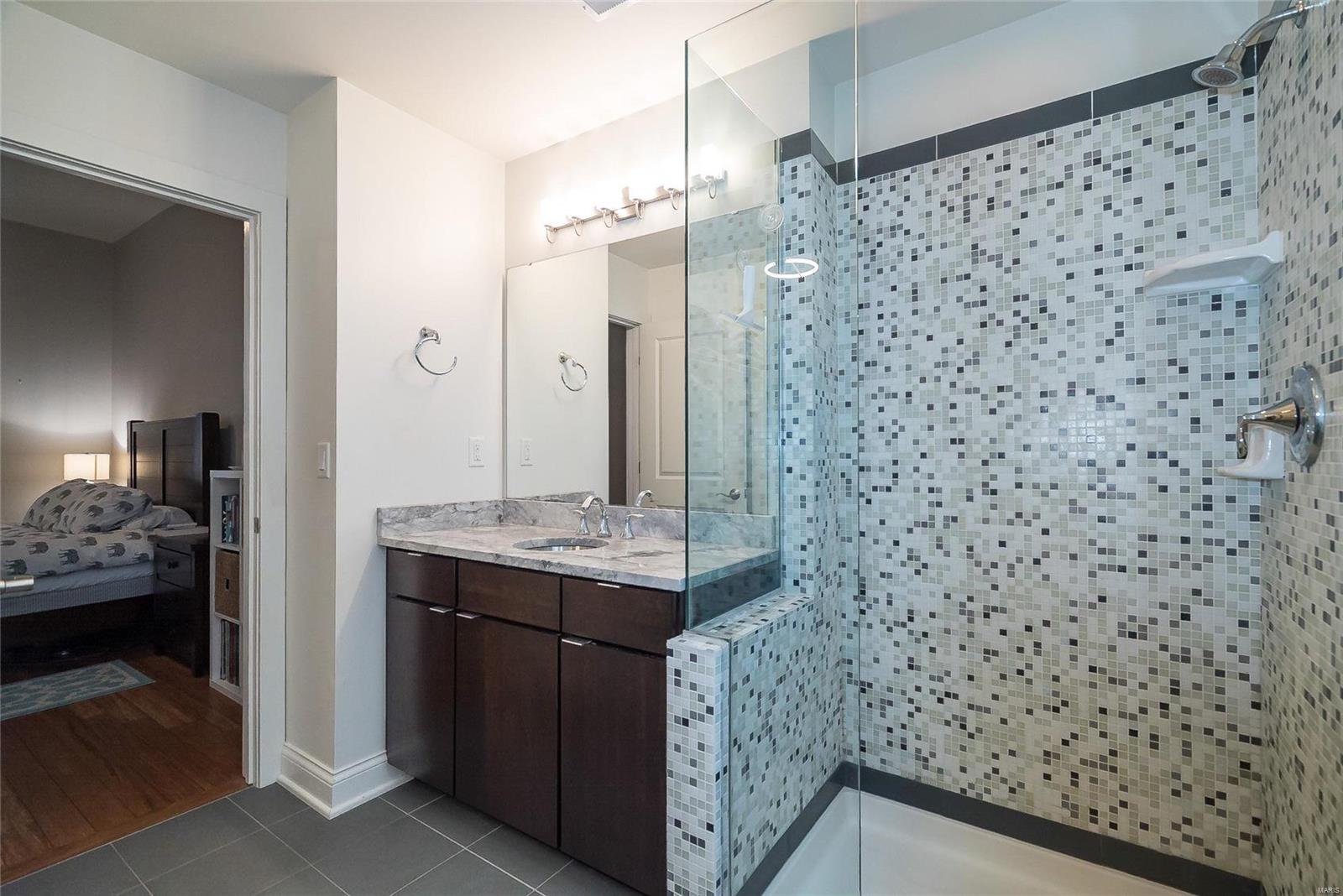 Olive Condo 4449 - Residential