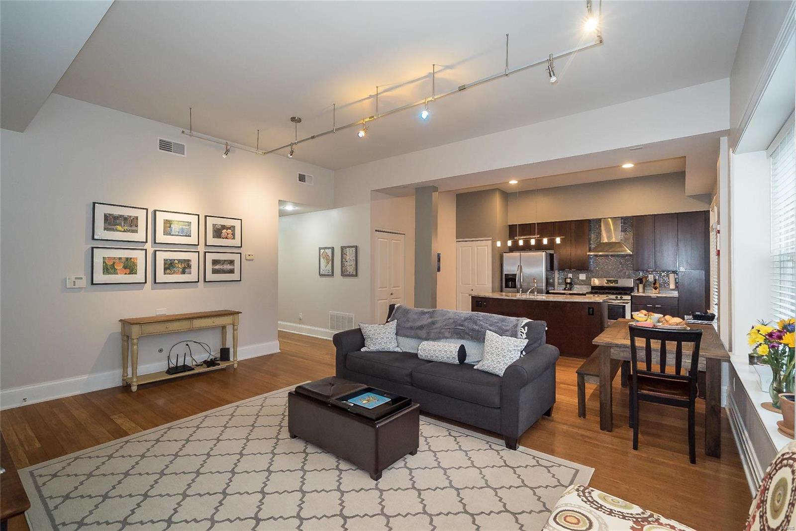 Olive Condo 4449 - Residential