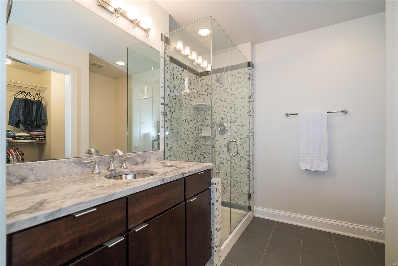 Olive Condo 4449 - Residential