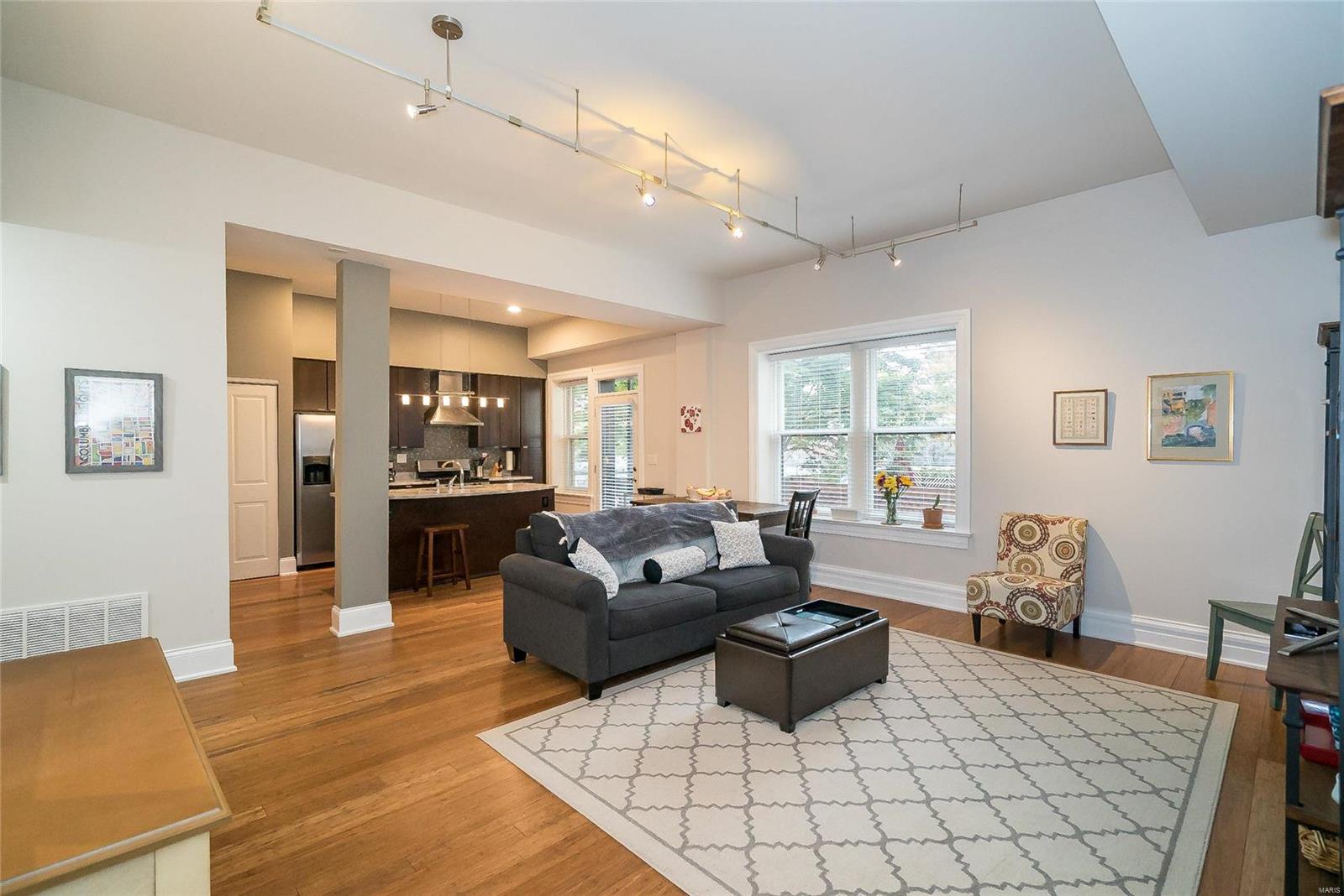 Olive Condo 4449 - Residential