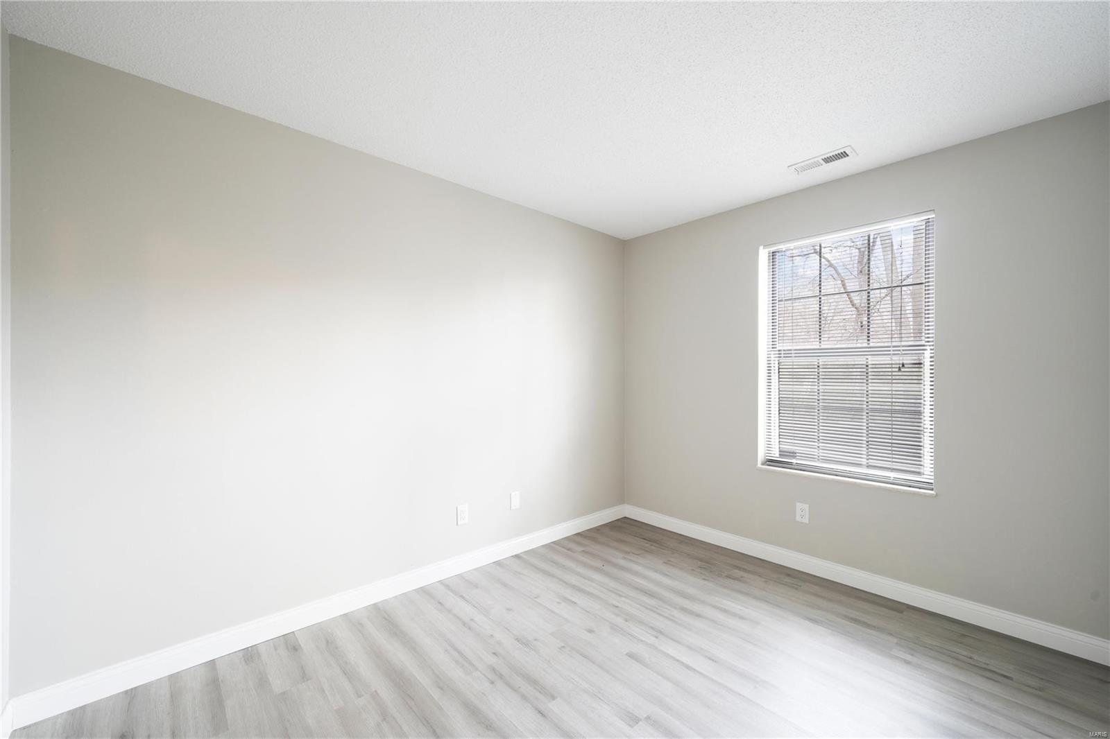 Parkside Condo - Residential