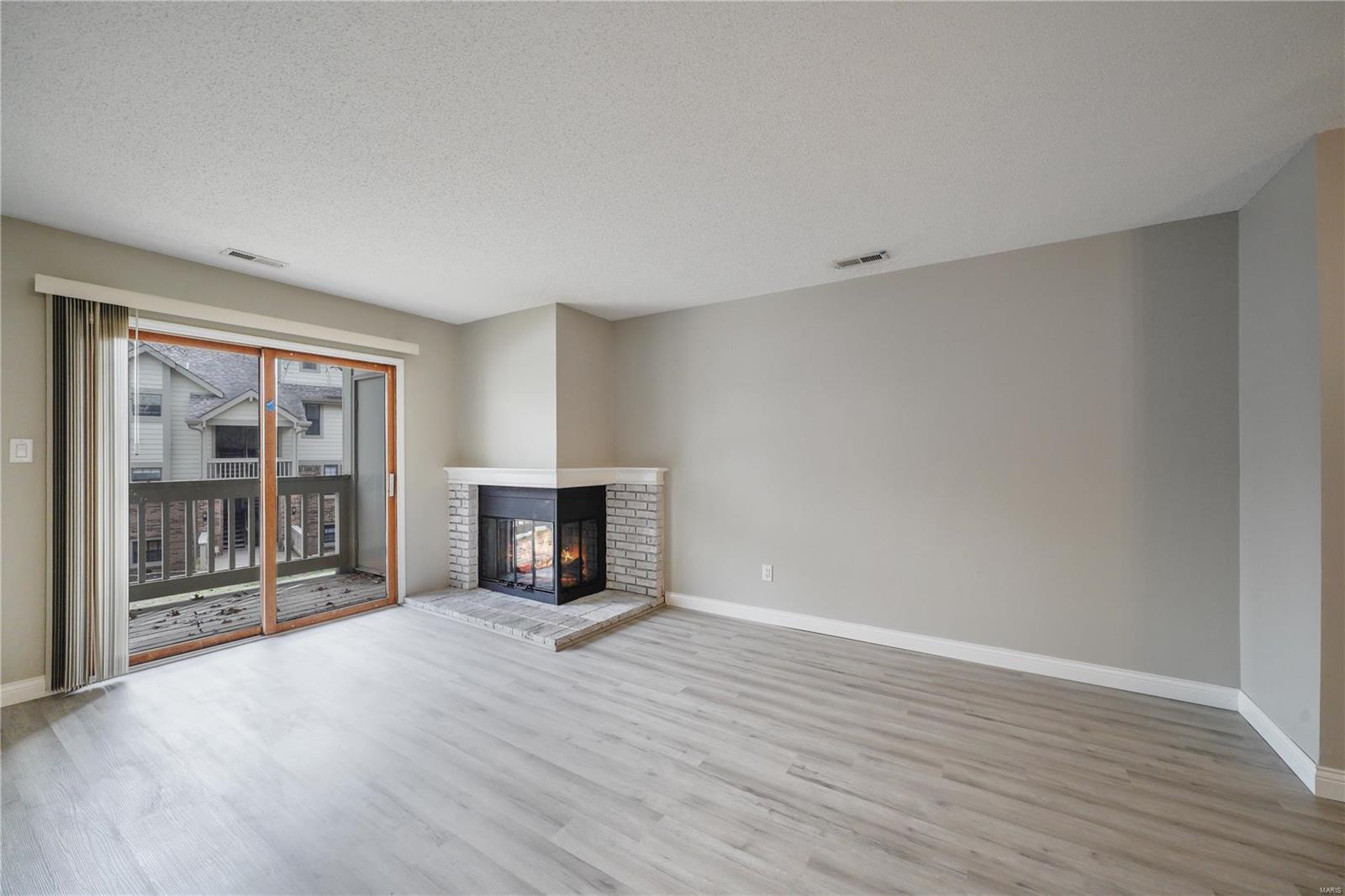 Parkside Condo - Residential