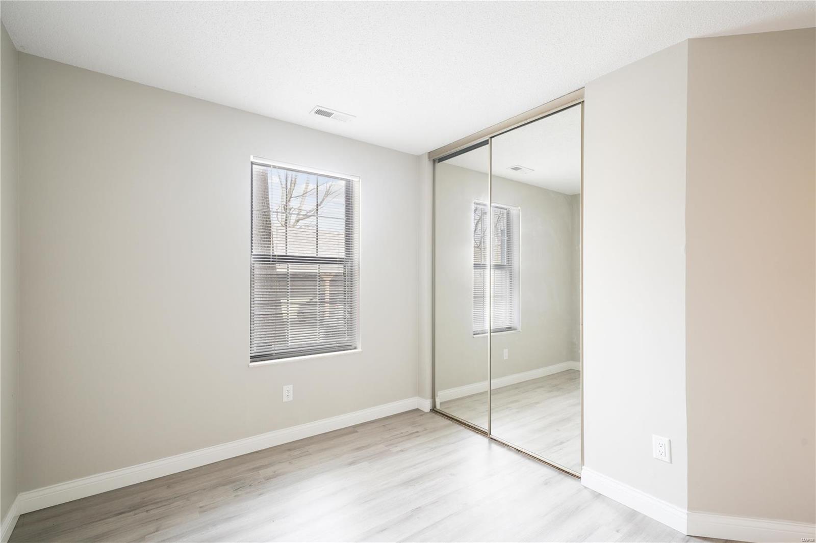 Parkside Condo - Residential