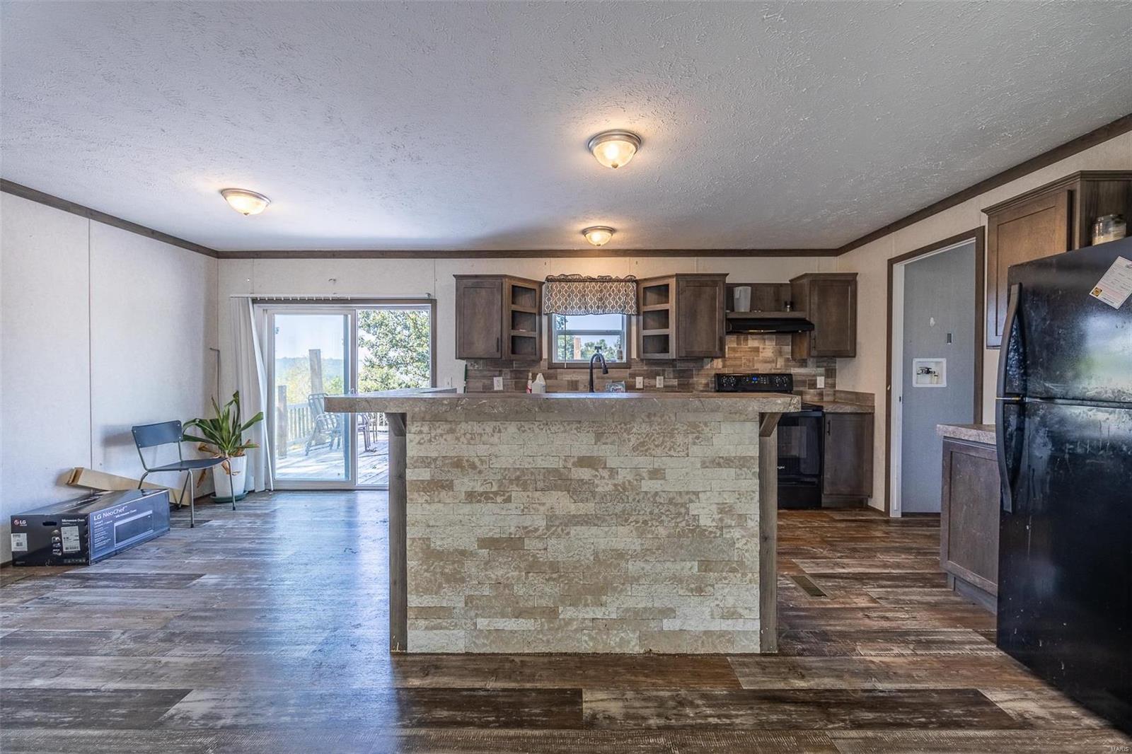 RURAL - Commercial Sale