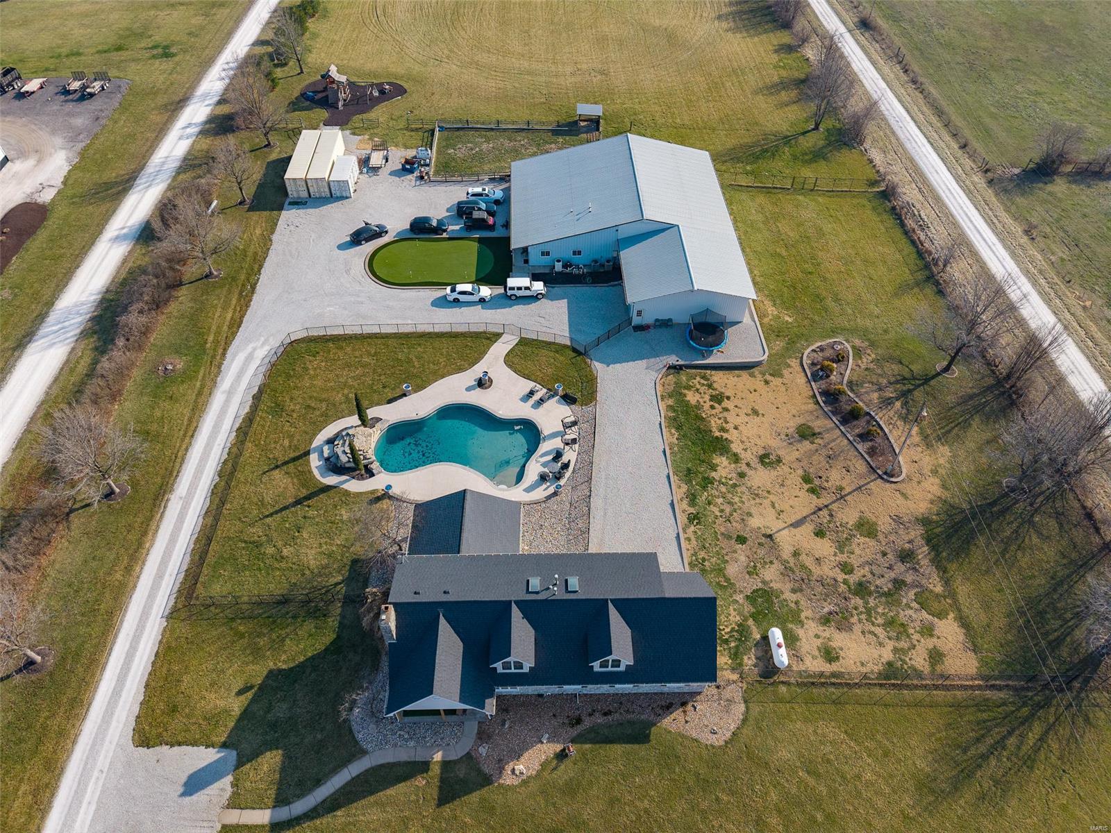 836 E Highway N