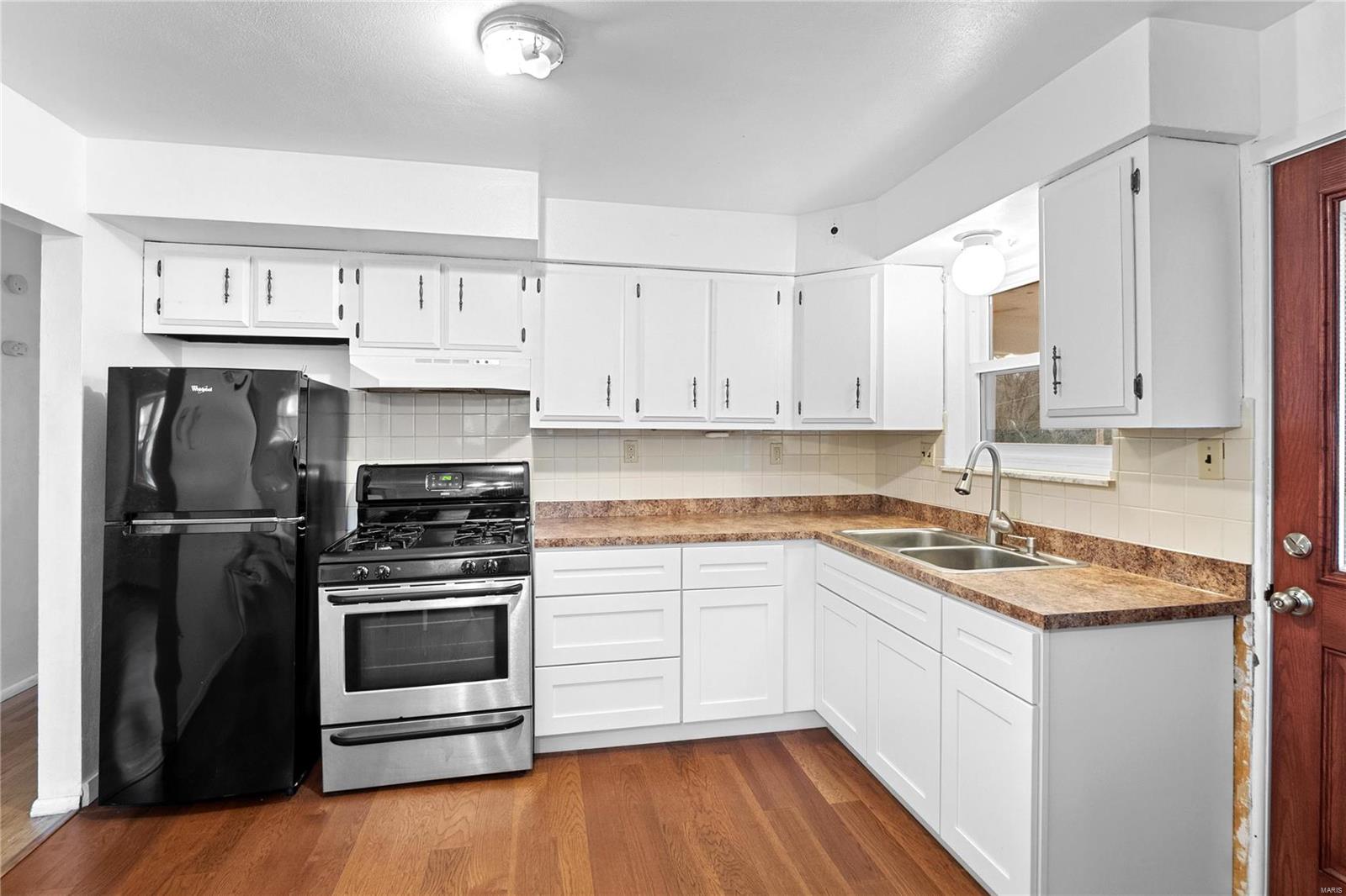 Carolyn Gardens 3 - Residential