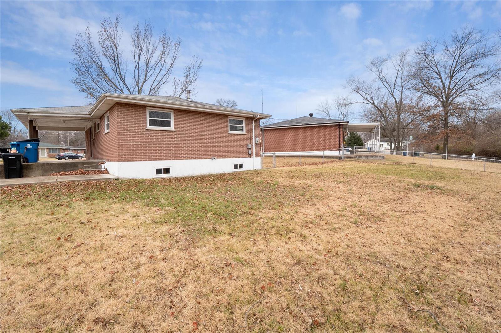 Carolyn Gardens 3 - Residential