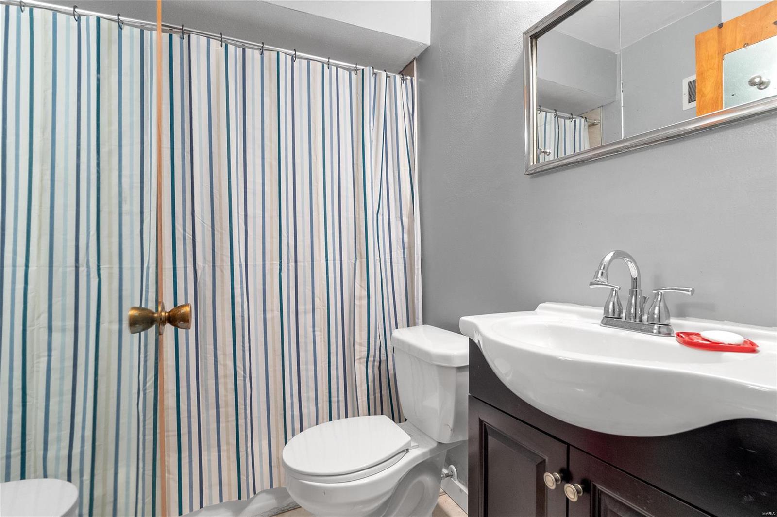 Carolyn Gardens 3 - Residential
