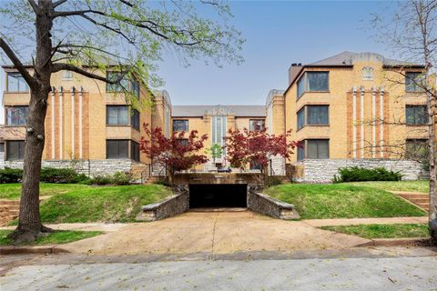 7559 Byron Place 1E Clayton MO 63105